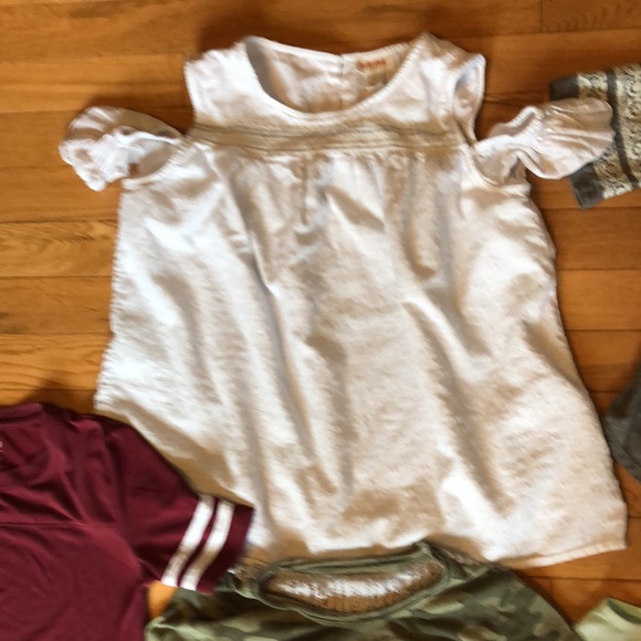 Cold shoulder lot - Picture 8 of 12